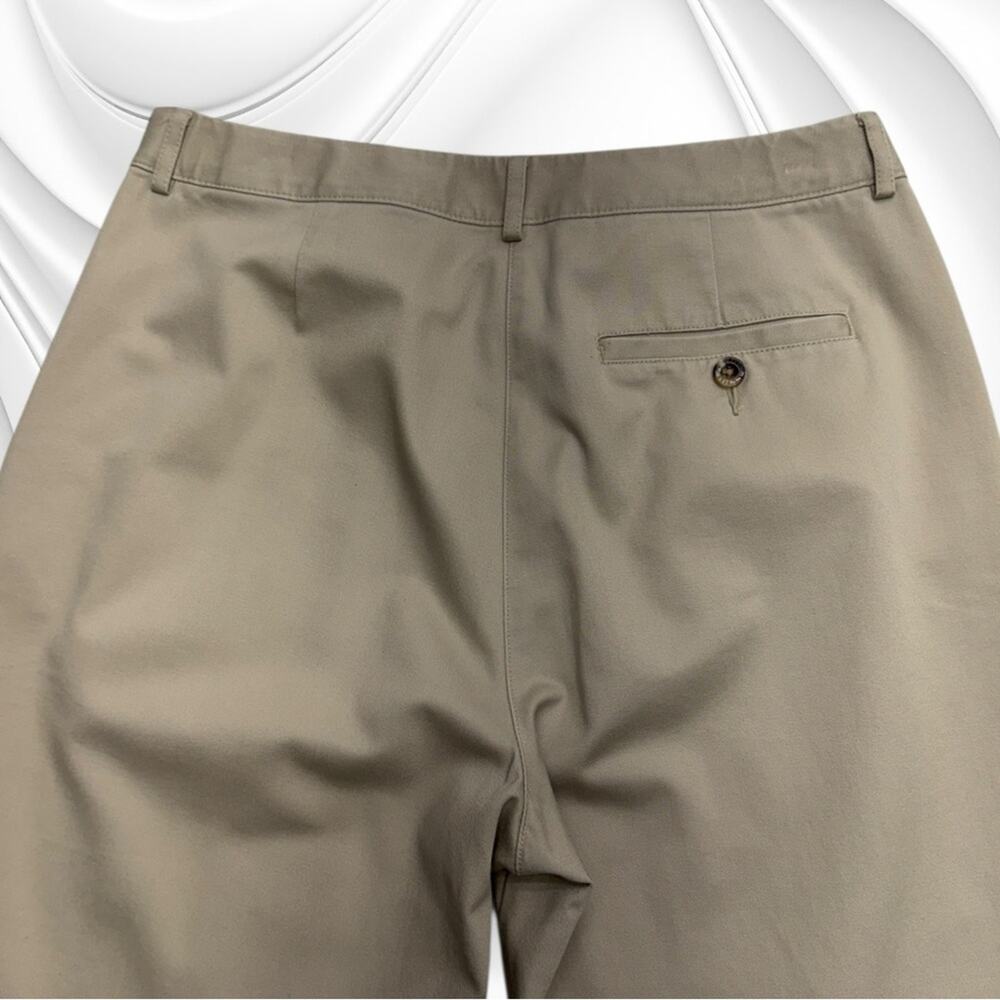 L.L. BEAN Women’s 10 CLASSIC FIT Khaki Pants PERFECT FIT WAISTBAND - Picture 3 of 4